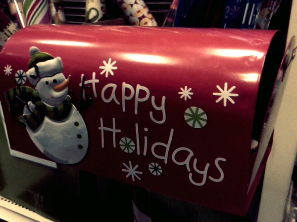 Welcoming Christmas - Festively Decorate Mailbox in a Fairy Tale Look