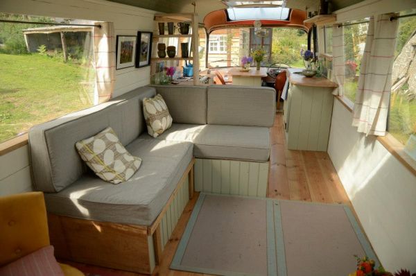 Tái chế chiếc xe bus cũ thành ngôi nhà di động tiện nghi - Trang trí - Kiến trúc - Ý tưởng - Nội thất - Thiết kế đẹp - Mẹo và Sáng Kiến - Căn hộ