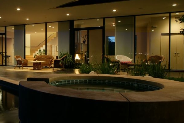 Modern Oasis: Riverfront Residence in Tucson, Arizona - Dream Home