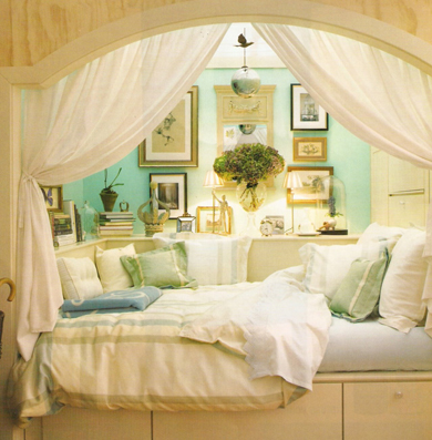 Cooler Bedroom with Alcove Beds - Alcove beds