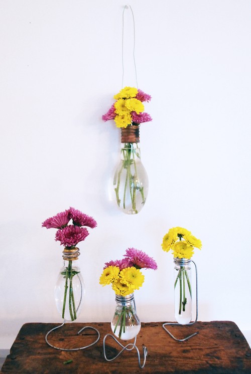 ของแต่งบ้านเก๋ๆ DIY แจกันดอกไม้สวย ด้วยหลอดแก้ว - ของแต่งบ้าน - DIY - งานประดิษฐ์ - แจกันดอกไม้ - แจกันจากหลอดแก้ว - รีไซเคิลหลอดแก้ว