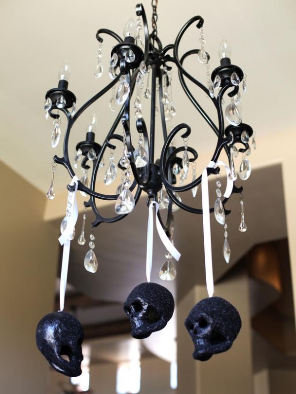 Extraordinary Black & White Decorating Ideas for Halloween - Interior Design - Decoration - Design - Ideas - Halloween