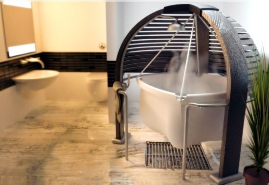 Swaybath bathtub alters according to a person's size