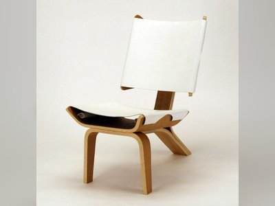 Aesthetically Brilliant Chair Made Of Bent Plywood And Leather