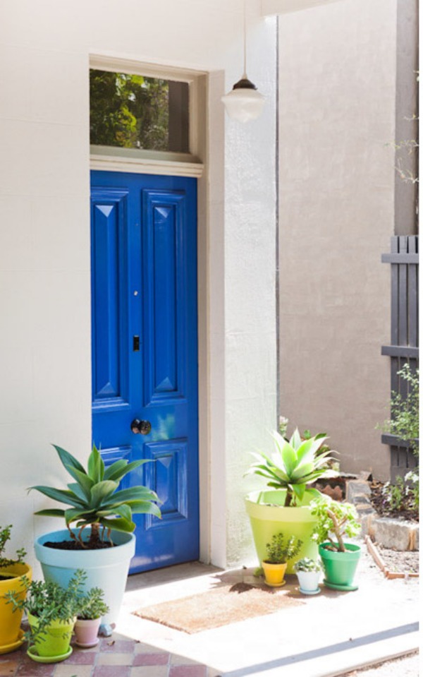 Cánh cửa chính được sơn màu siêu cool - Thiết kế - Cửa chính - Ngoại thất - Mẹo và Sáng Kiến