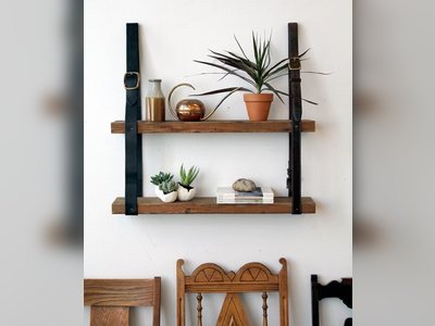 Do-it-yourself Recycled Leather & Wood Shelf