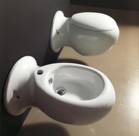 Unusual Toilet and Bidet – 'Made' compact by NIC Design