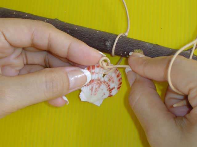 DIY โมบายจากวัสดุธรรมชาติ แต่งบ้านสวยด้วยฝีมือเรา - ของแต่งบ้าน - DIY - งานประดิษฐ์ - การทำโมบาย - ขั้นตอนการทำโมบาย - โมบาย - โมบายเปลือกหอย