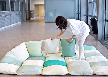 Ấp áp với chiếc chăn được làm từ gối - Phòng ngủ - Chăn
