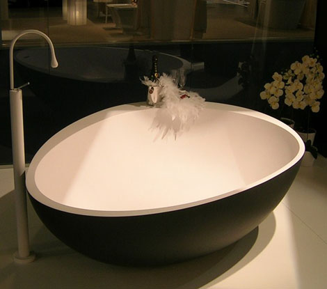 Black Bathtubs with White Interior by Mastella – Party - Bathtubs - Mastella - Bathroom