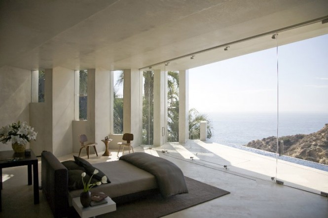 House With Insane Sea View