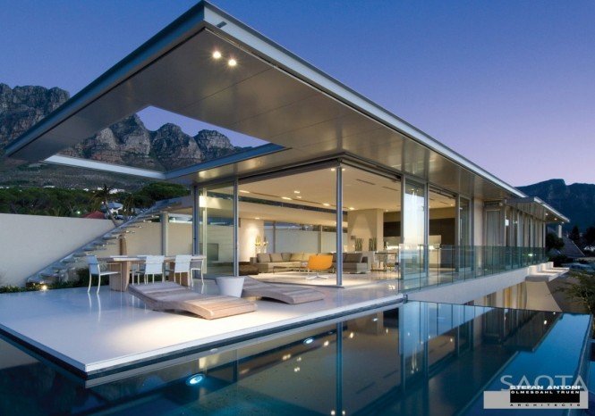 House with stunning views in Cape Town, South Africa