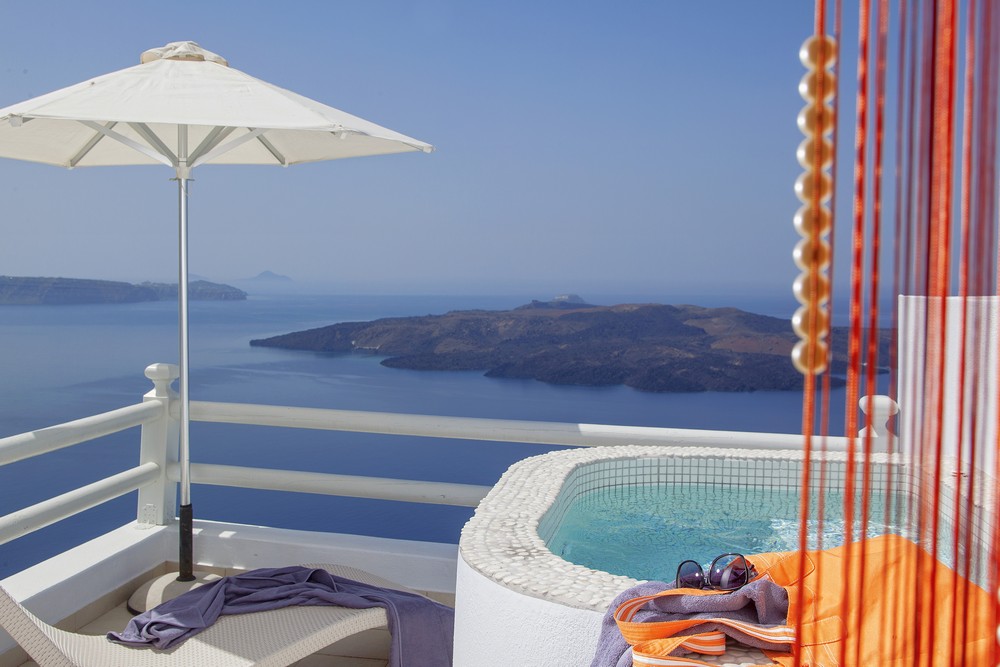โรงแรมสุดหรู Aqua Vista Hotels ที่  Santorini - ตกแต่งบ้าน - การออกแบบ - ไอเดีย - สวนสวย - ของแต่งบ้าน - ออกแบบ - ตกแต่ง - แต่งบ้าน - เฟอร์นิเจอร์ - ห้องนั่งเล่น
