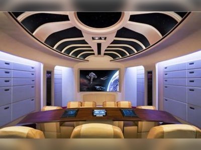 For Trekkies: Wicked Star Trek Home Theater