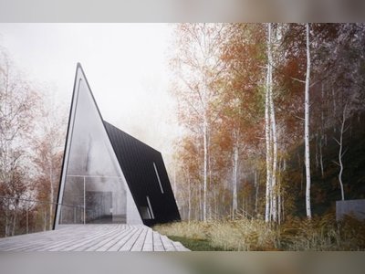 Unique Triangular Homes with Funky Exteriors [PHOTOS]