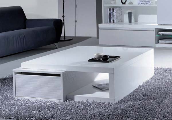Erease Distance with Square Coffee Table - Design - Interior Design - Tables