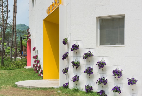 มันเริ่ดมากอ่ะ!!! กำแพงแจกันดอกไม้ - แจกัน - ไอเดีย - ออกแบบ - บ้านสวย - แต่งบ้าน - การออกแบบ - ไอเดียเก๋ - ไอเดียแต่งบ้าน