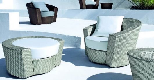 Design Dilemma: Finding Modern Outdoor Furniture