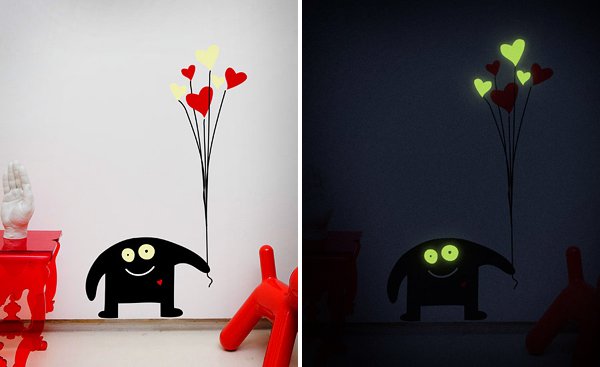 Super Cute Wall Stickers That Glow In The Dark [PHOTOS]