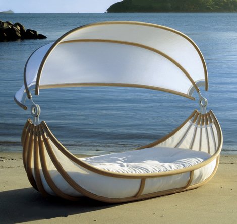 Outdoor Canopy Beds – Float bed by Design Mobel will make your romantic dreams come true ...