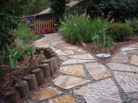 Green Outdoors: Tips to design a beautiful Walkway