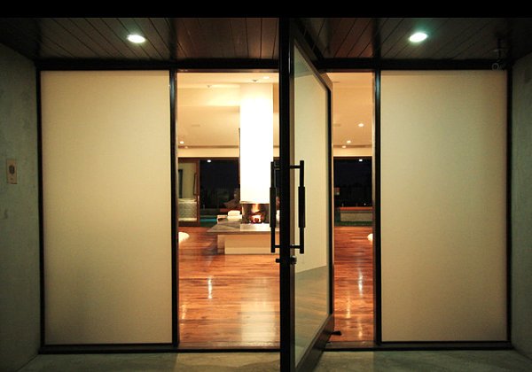 Stylish Contemporary Door Designs [PHOTOS]