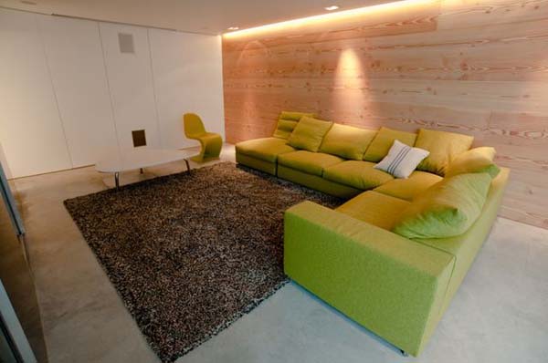 Friendly to Nature with Wooden Walls - Decoration - Furniture