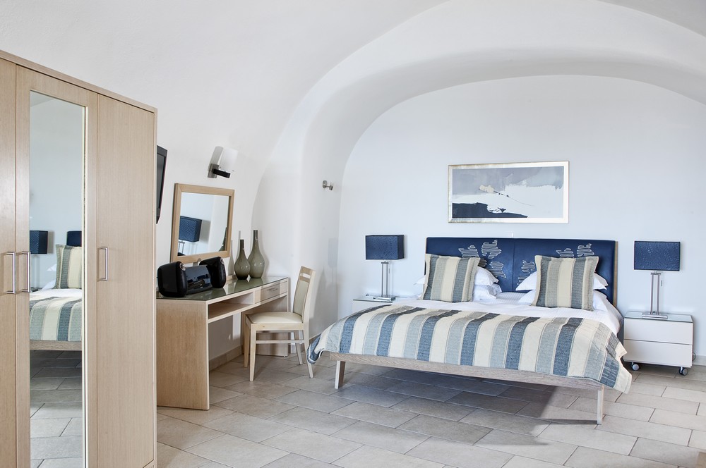โรงแรมสุดหรู Aqua Vista Hotels ที่  Santorini - ตกแต่งบ้าน - การออกแบบ - ไอเดีย - สวนสวย - ของแต่งบ้าน - ออกแบบ - ตกแต่ง - แต่งบ้าน - เฟอร์นิเจอร์ - ห้องนั่งเล่น