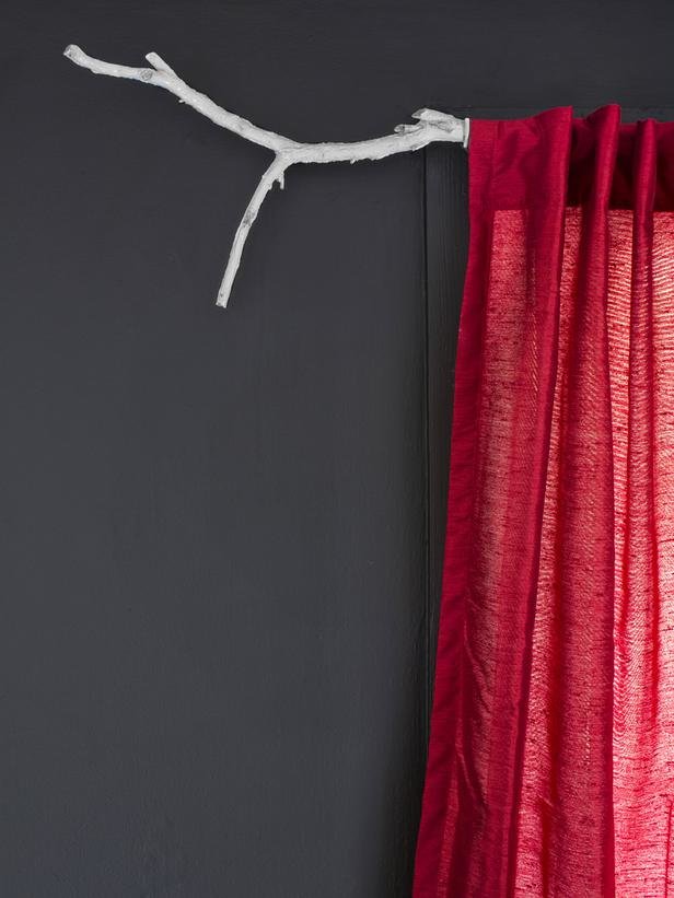 Creative DIY Curtain Hardware Ideas [PHOTOS]