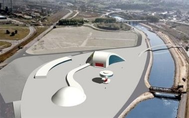 L'architecte brésilien Niemeyer fête ses 100 ans avec un projet en Espagne
