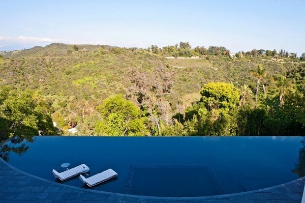 Mesmerizing & Luxurious House in LA with Infinity Pool [VIDEO] - Dream Home
