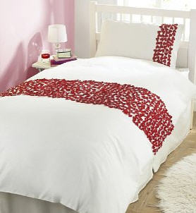 Red Hearts Bedset - Marks & Spencer - Bed
