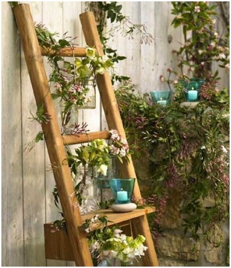 ไอเดียเริด!!จัดสวนด้วยบันไดไม้เก่า - ไอเดีย - สวนสวย