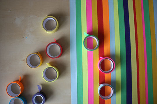 DIY เปลี่ยนโต๊ะเก่าให้สวยสดใสด้วยไอเดียง่าย ๆ - เฟอร์นิเจอร์ - DIY - ของแต่งบ้าน - เปลี่ยนโต๊ะเก่า - ไอเดียแต่งโต๊ะใหม่ - ขั้นตอนการเปลี่ยน