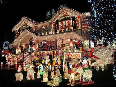 Most Spectacular & Over-the-Top Christmas Light Displays [PHOTOS]