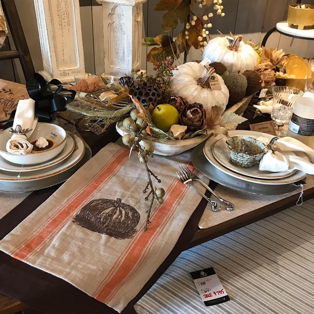 Fresh Thanksgiving Table Decor Ideas Featured On Instagram - Decor Report