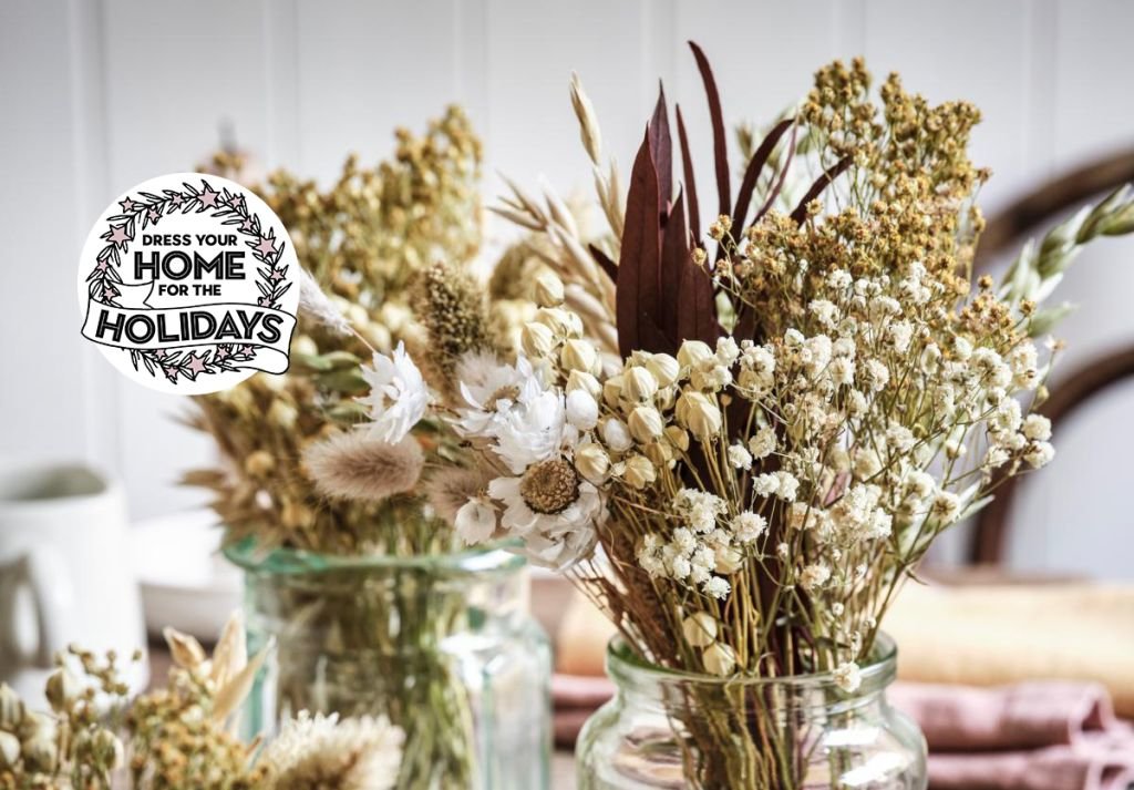 Dried flowers - caring for them, displaying them, making them look cool