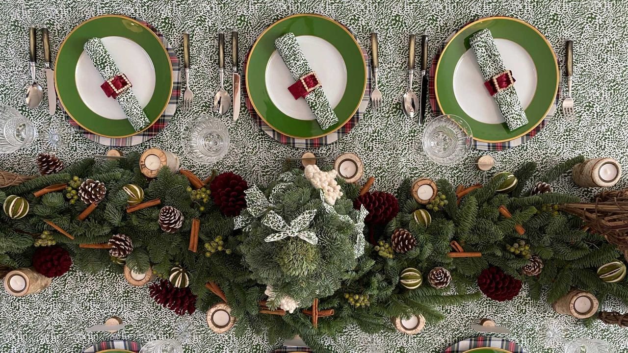 Table ideas for Christmas - mix things up with these festive place settings