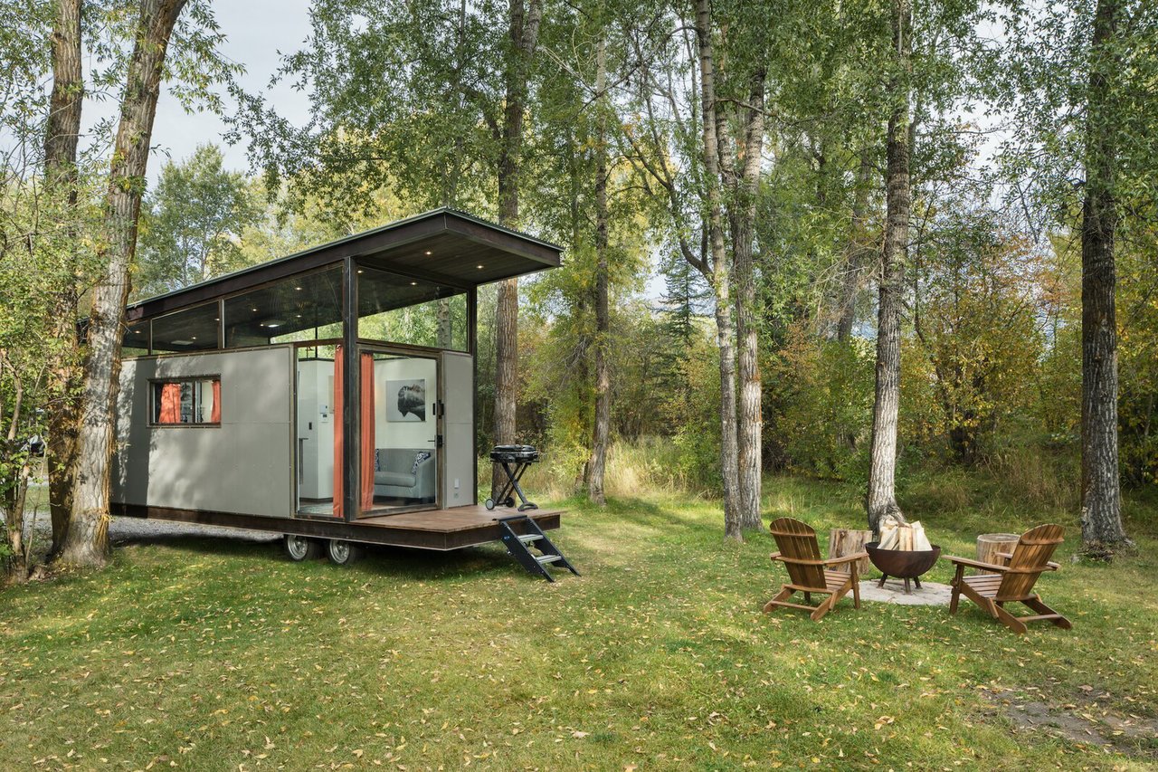 This 250-Square-Foot Prefab Cabin Fits a Queen Bed and a Fireplace