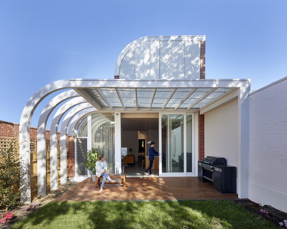 An Art Deco–Inspired Extension Graces a 1930s Cottage in Melbourne