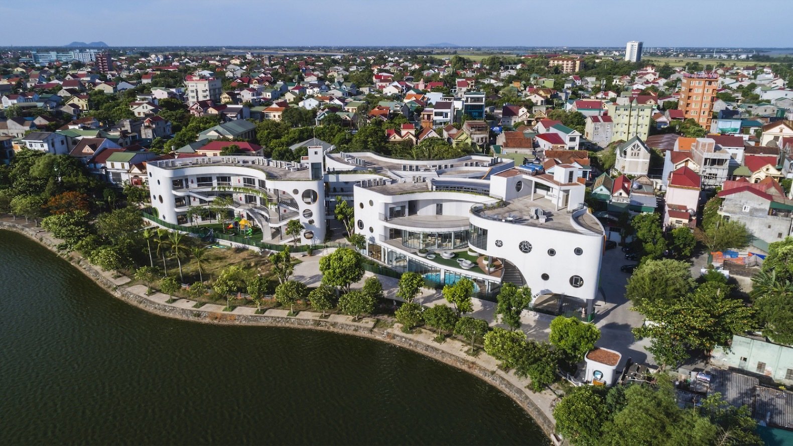 A Vivid, Curvaceous Kindergarten Takes Cues From Feng Shui in Vietnam -  Decor Report