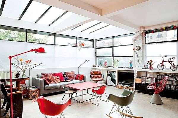 Bright French loft with a retro interior décor