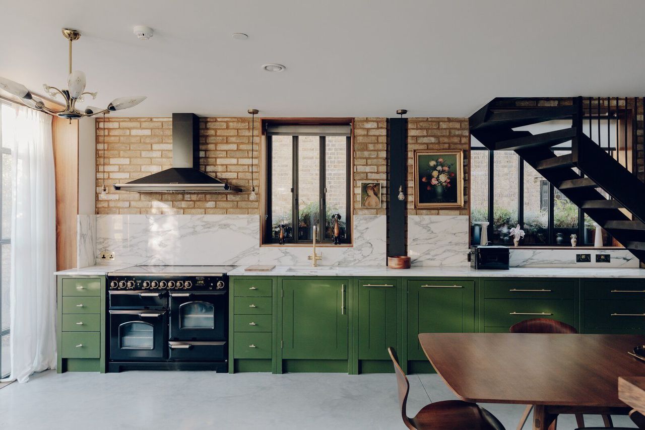 An Enchanting, Reimagined Coach House in London