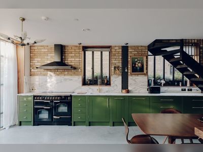 An Enchanting, Reimagined Coach House in London