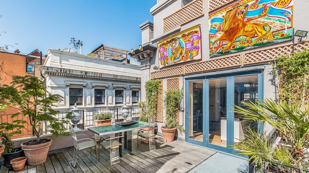 This three-floor London penthouse is a hidden architectural gem you can rent via Airbnb