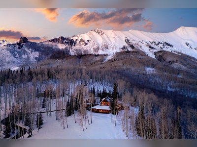 Tom Cruise Lists His Grand Colorado