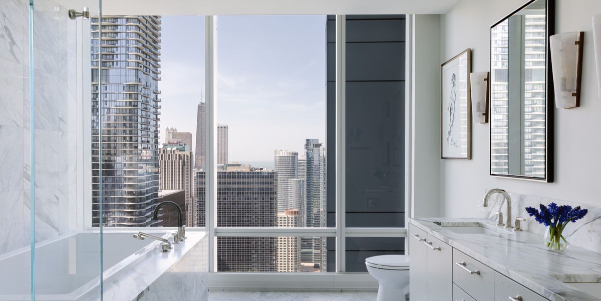 Experience 25 Bright Bathrooms with Captivating Views