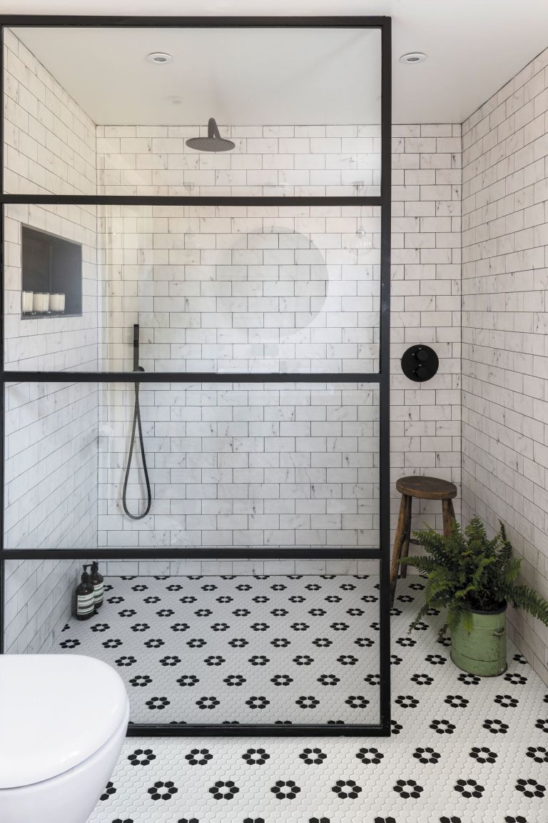 Bathroom Tiling Ideas / 48 Bathroom Tile Ideas Bath Tile Backsplash And Floor Designs - Mirror tiles aren't seen a lot, but when they are you won't forget them in a hurry.