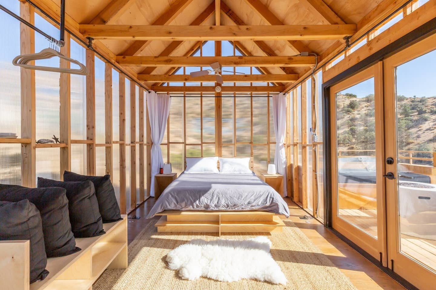 Take in Panoramic Desert Views in This Off-Grid Cabin