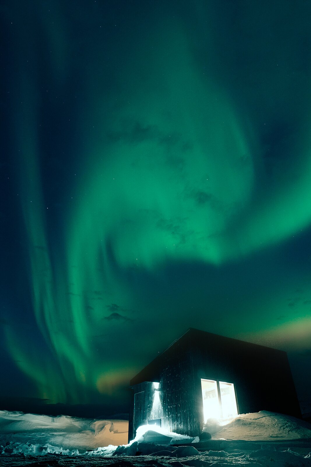 This Remote Shou Sugi Ban Cabin Gets You Up Close to Iceland’s Volcanoes and Hot Springs